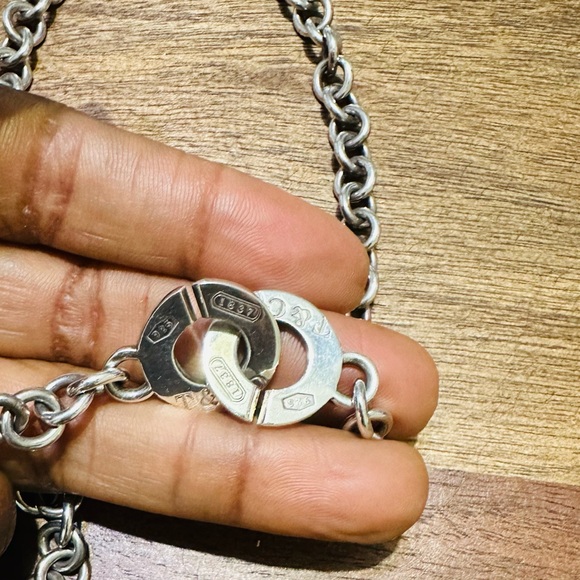 T & Co sterling silver 925 necklace and bracelet set. - Picture 4 of 16